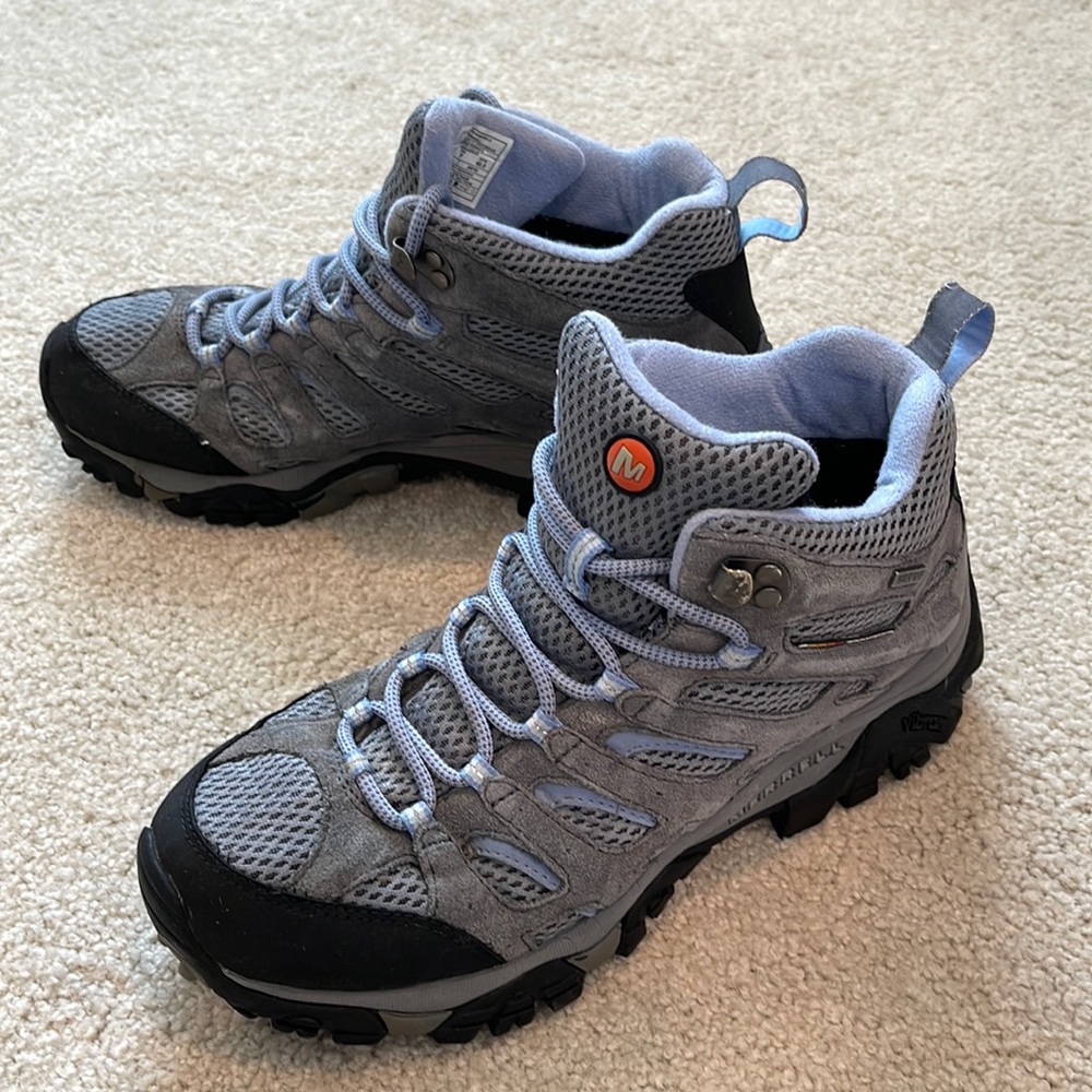 Merrell | Moab 2 | Mid | Waterproof | Womens Hiking Boot | Size 9.5 |